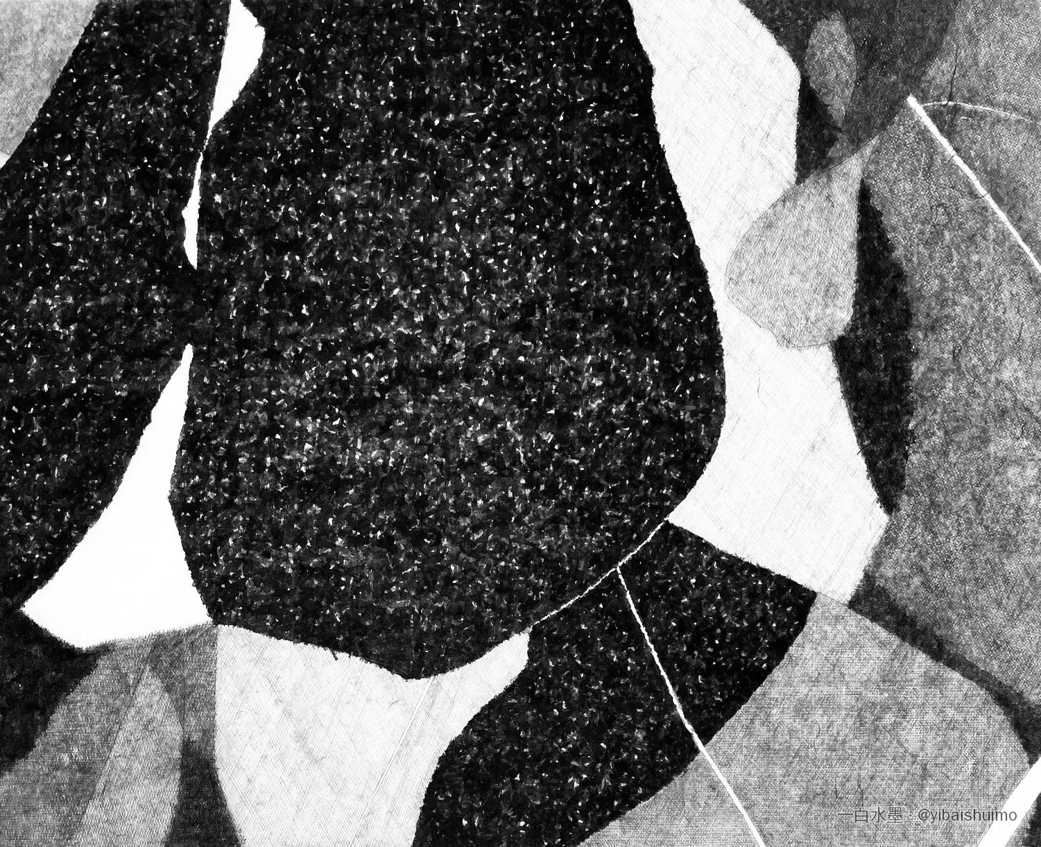 Détail : le grain d’un noir obtenu par calligraphie superposée